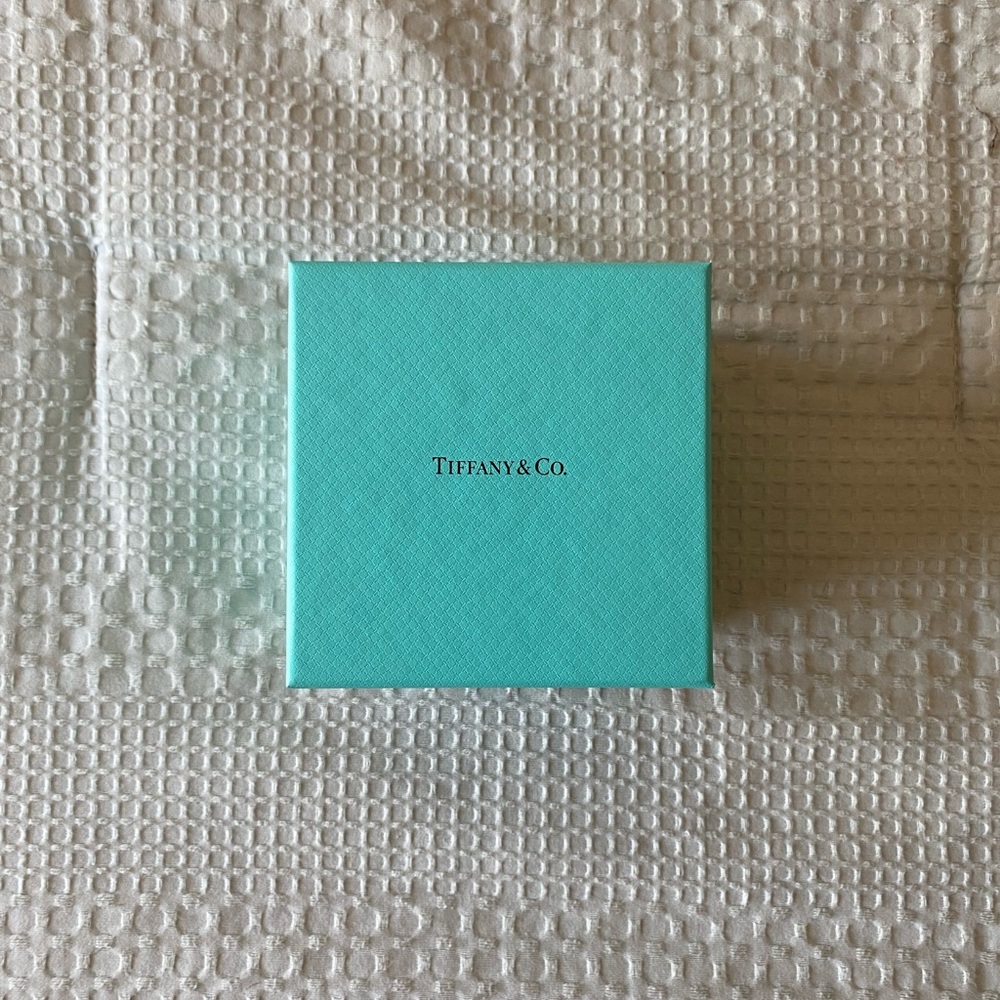Tiffany’s & Co. - gift box.